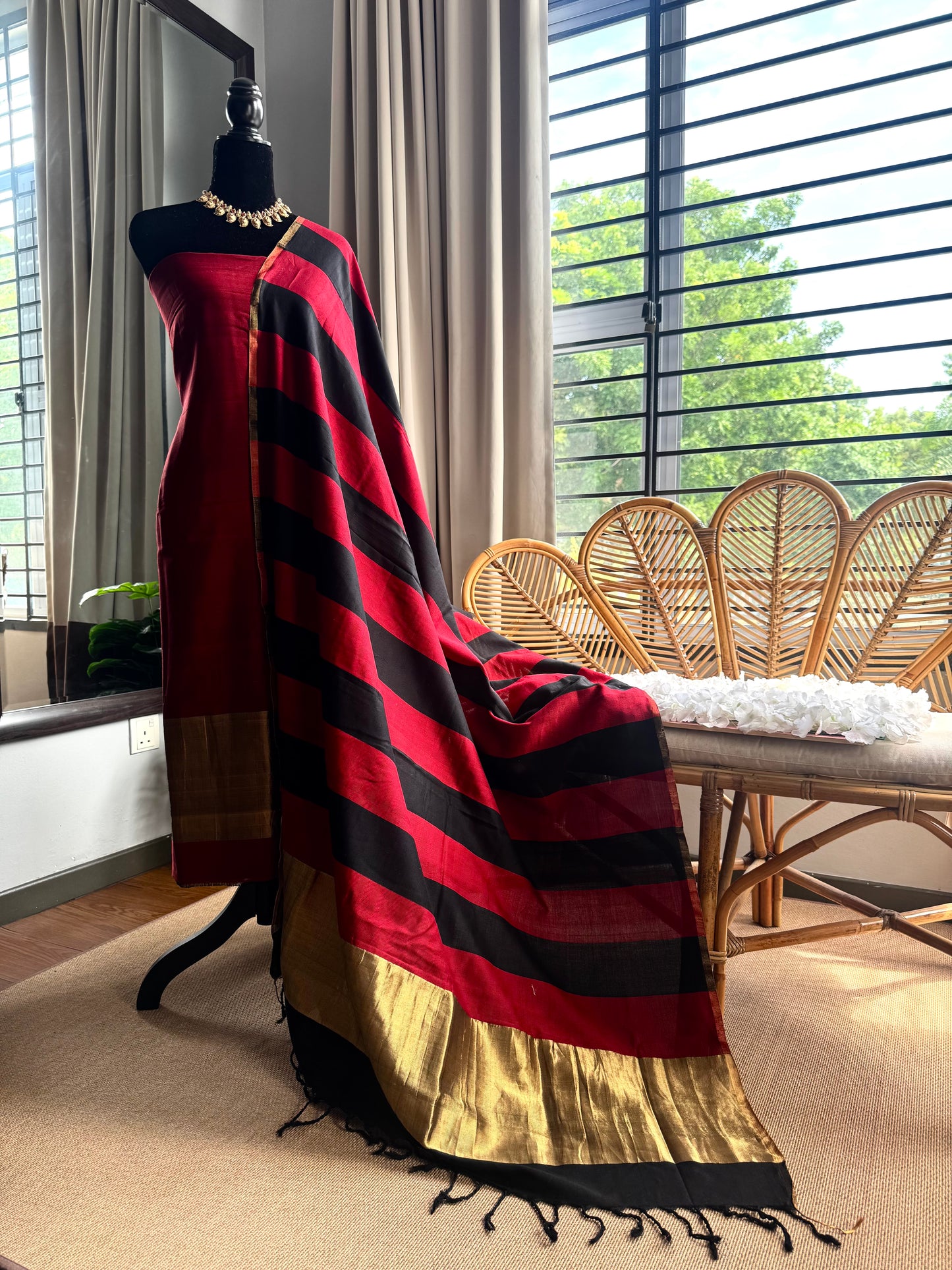 Pure Handloom Maheswari 4 pedal loom Salwar Suit
