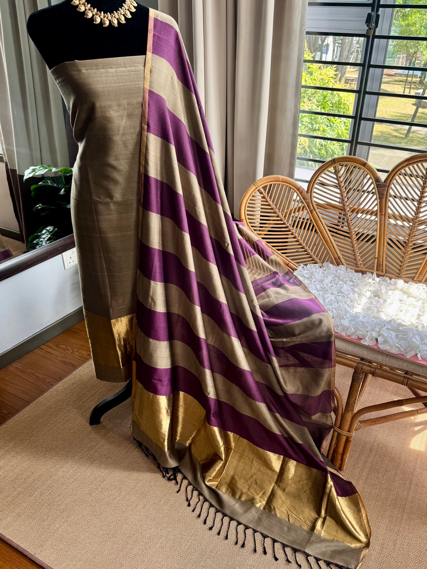 Pure Handloom Maheswari 4 pedal loom Salwar Suit