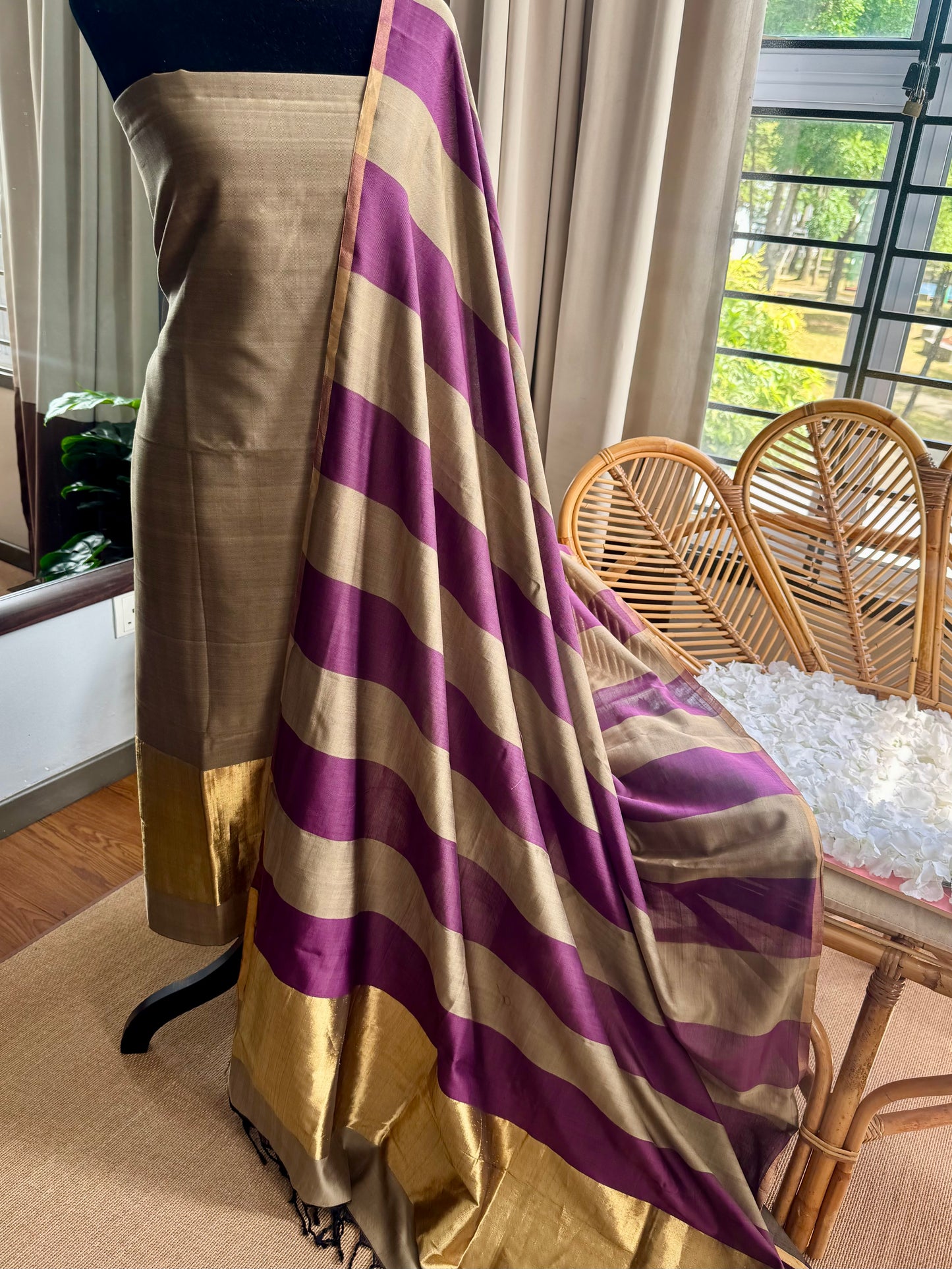 Pure Handloom Maheswari 4 pedal loom Salwar Suit