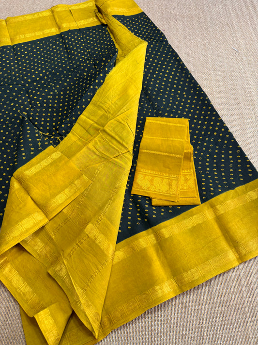 Madurai Sungudi Sarees -Double side Zari Border