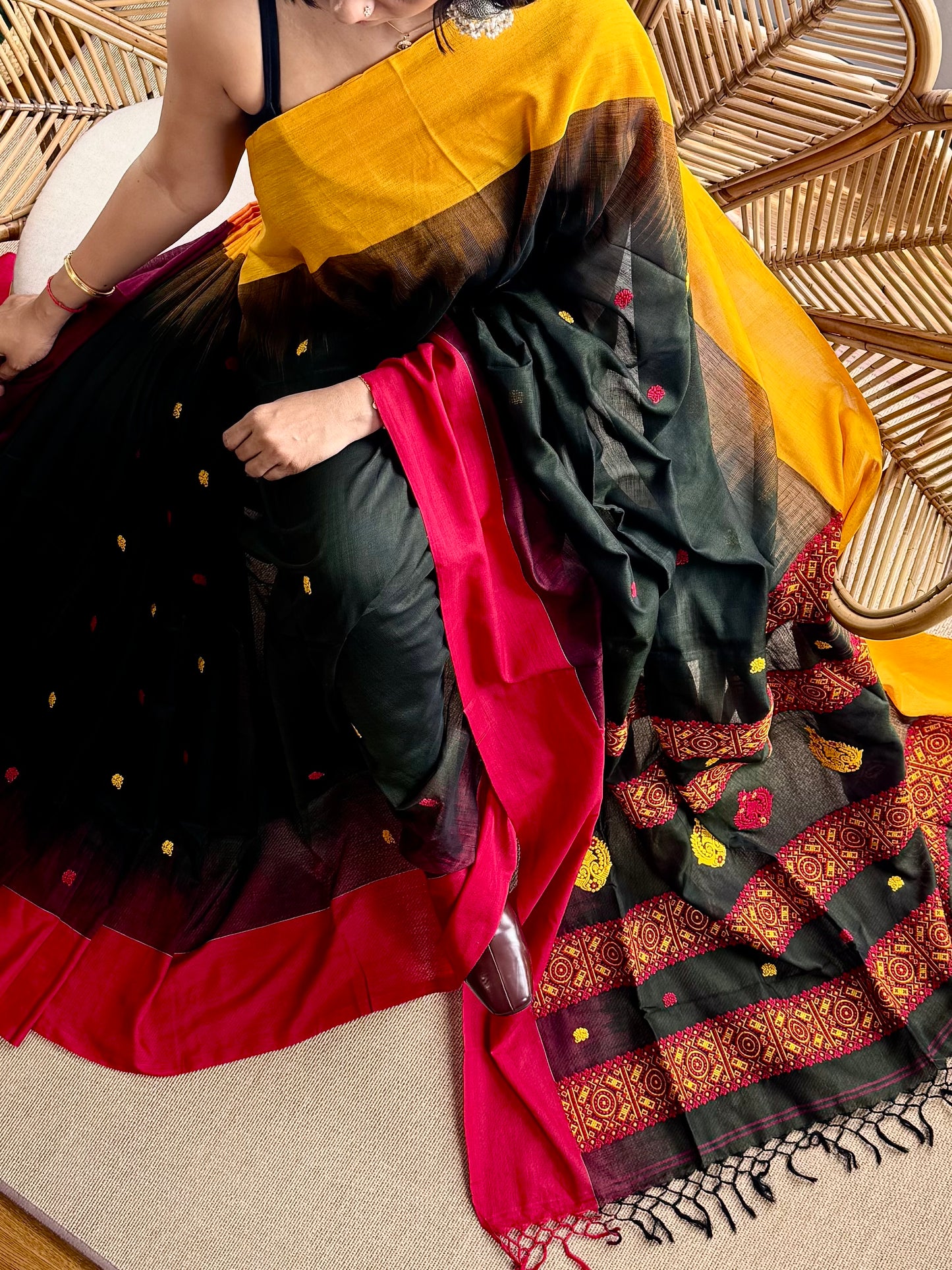 Dark green Bengal Loomz - Jamdani Weaves
