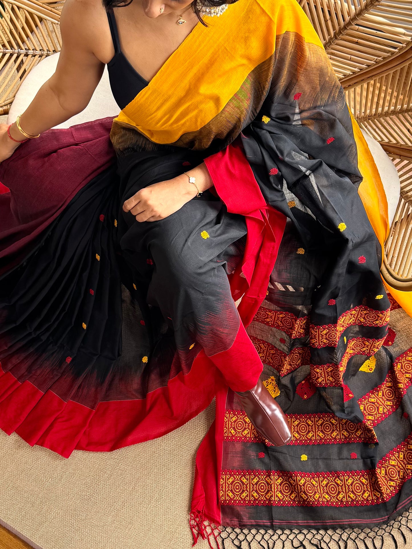 Bengal Loomz - Jamdani Weaves