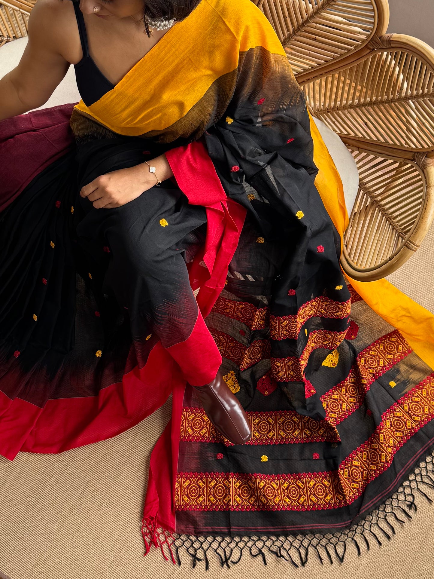 Bengal Loomz - Jamdani Weaves