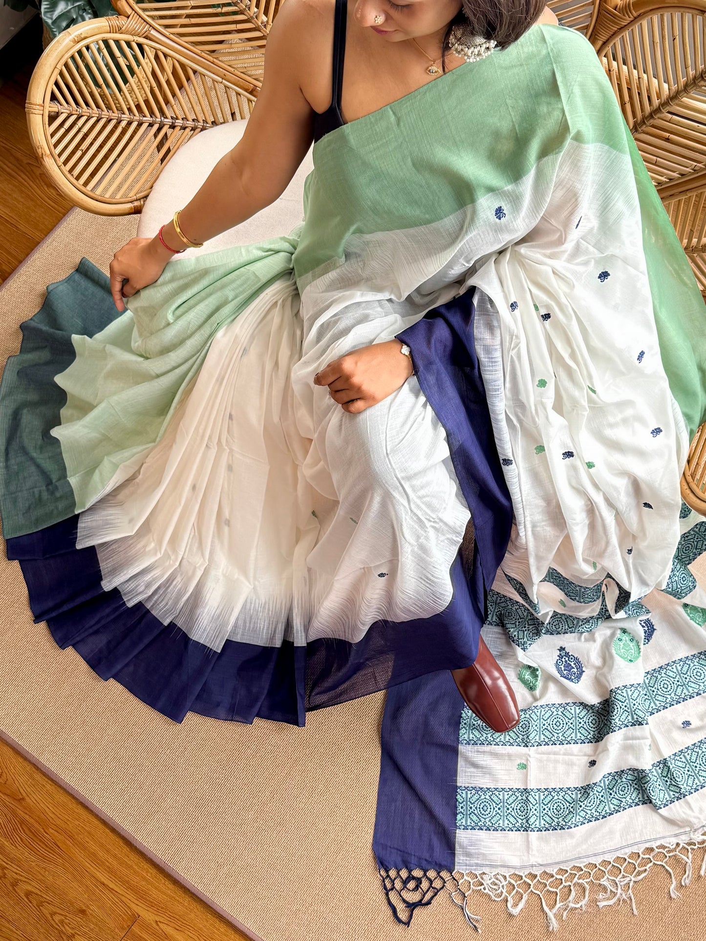 Bengal Loomz - Jamdani Weaves