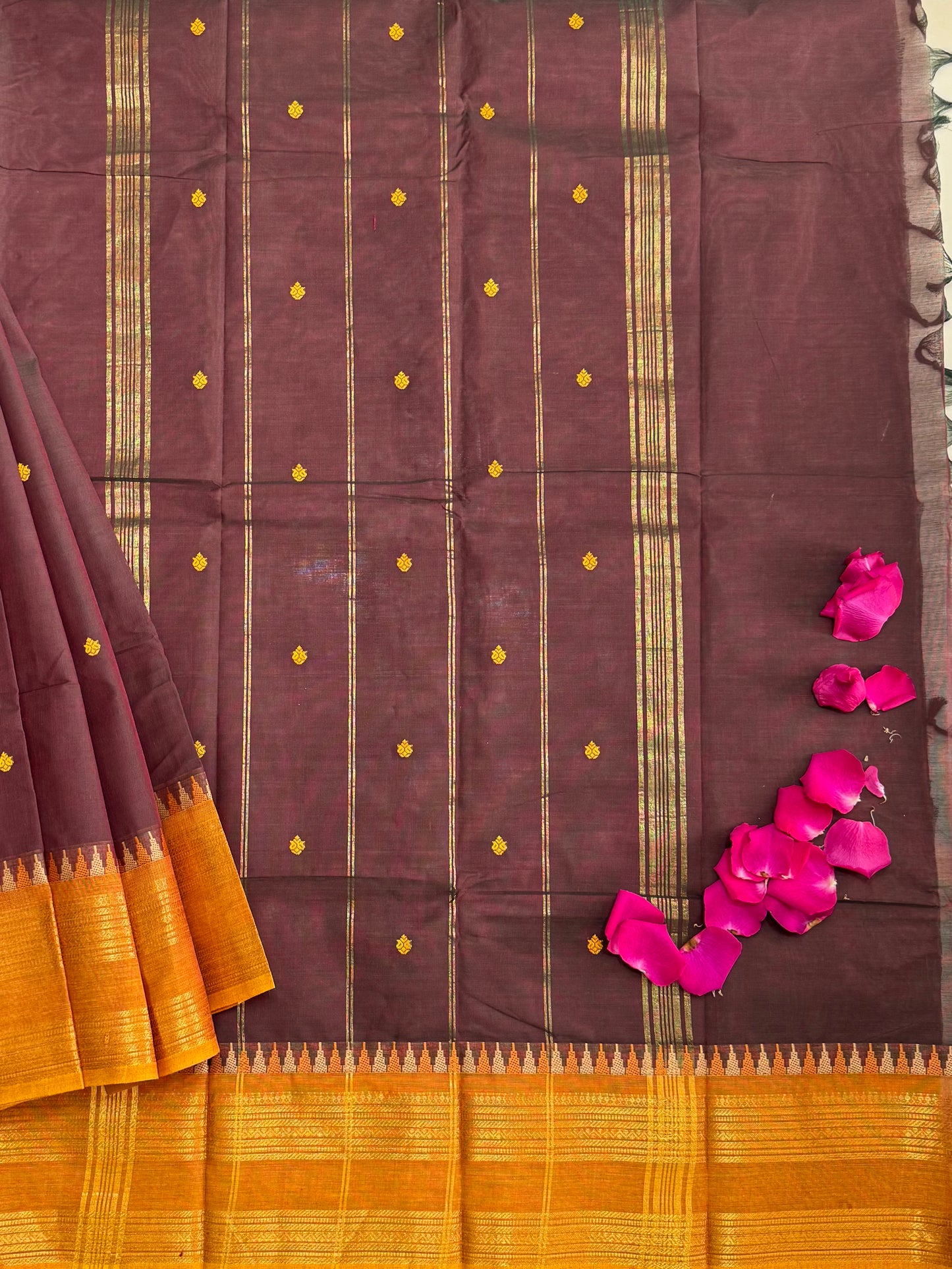 100 Counts Chettinadu Butta Cotton Saree with Grand Zari Border