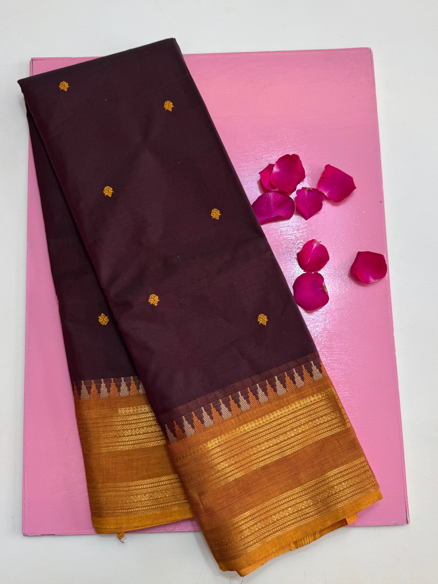 100 Counts Chettinadu Butta Cotton Saree with Grand Zari Border