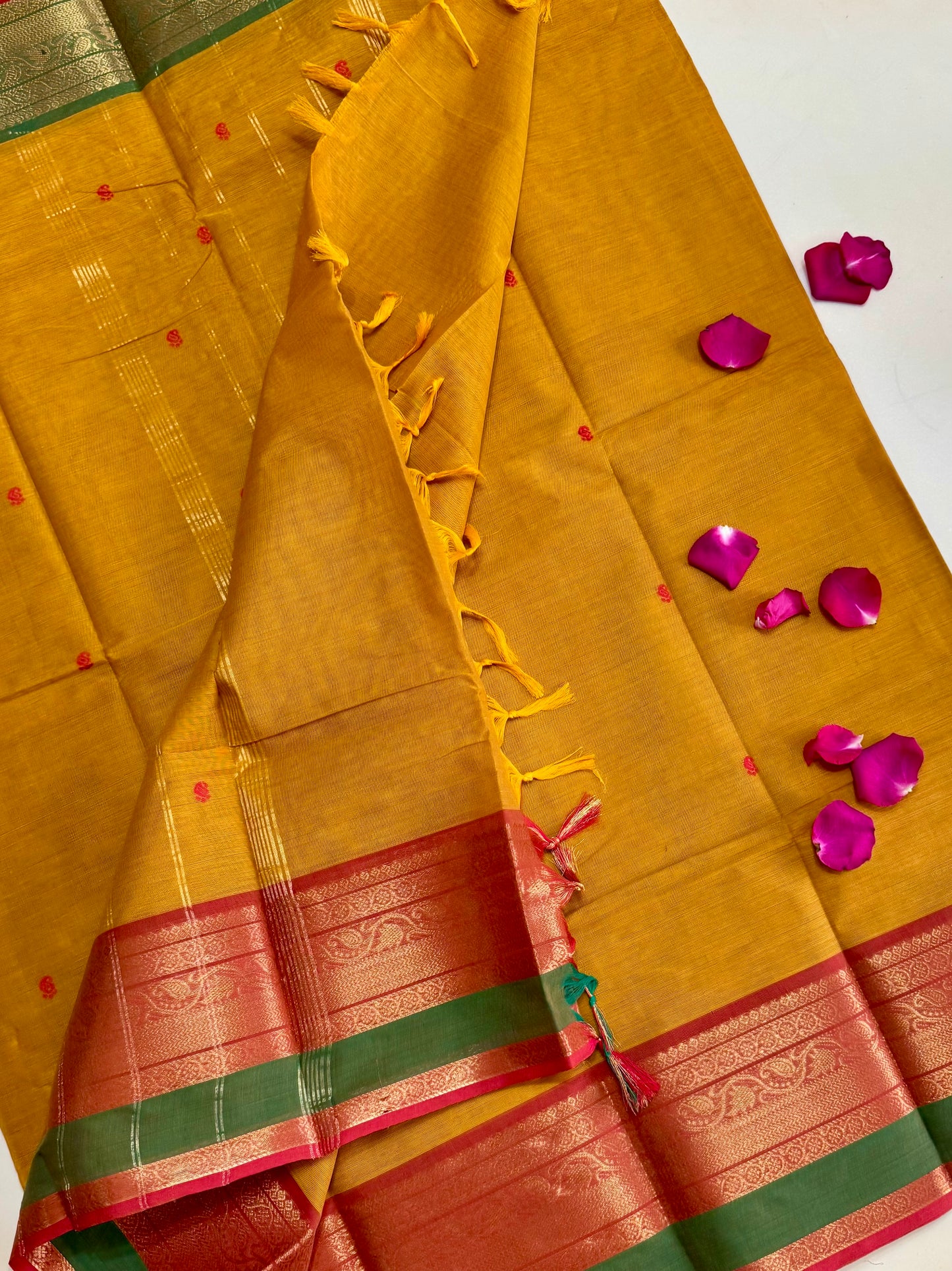 100 Counts Chettinadu Butta Cotton Saree with Grand Zari Border