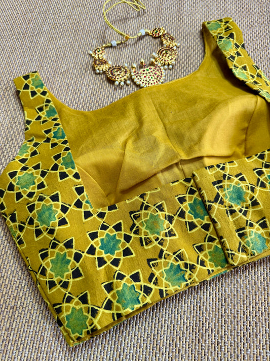 Artisan  ready made blouse