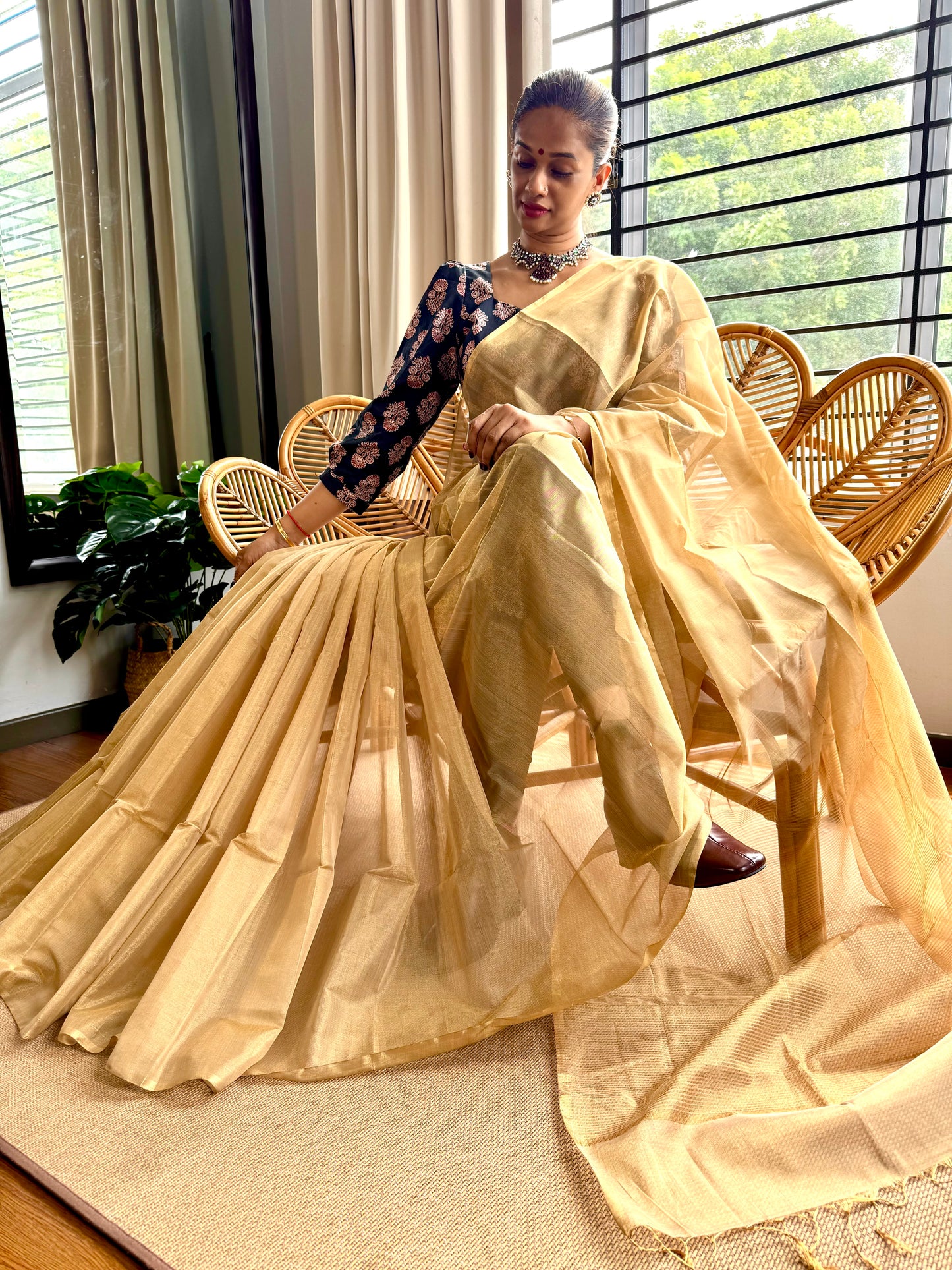 Pure Handloom Maheswar Tissue Zari Silk saree