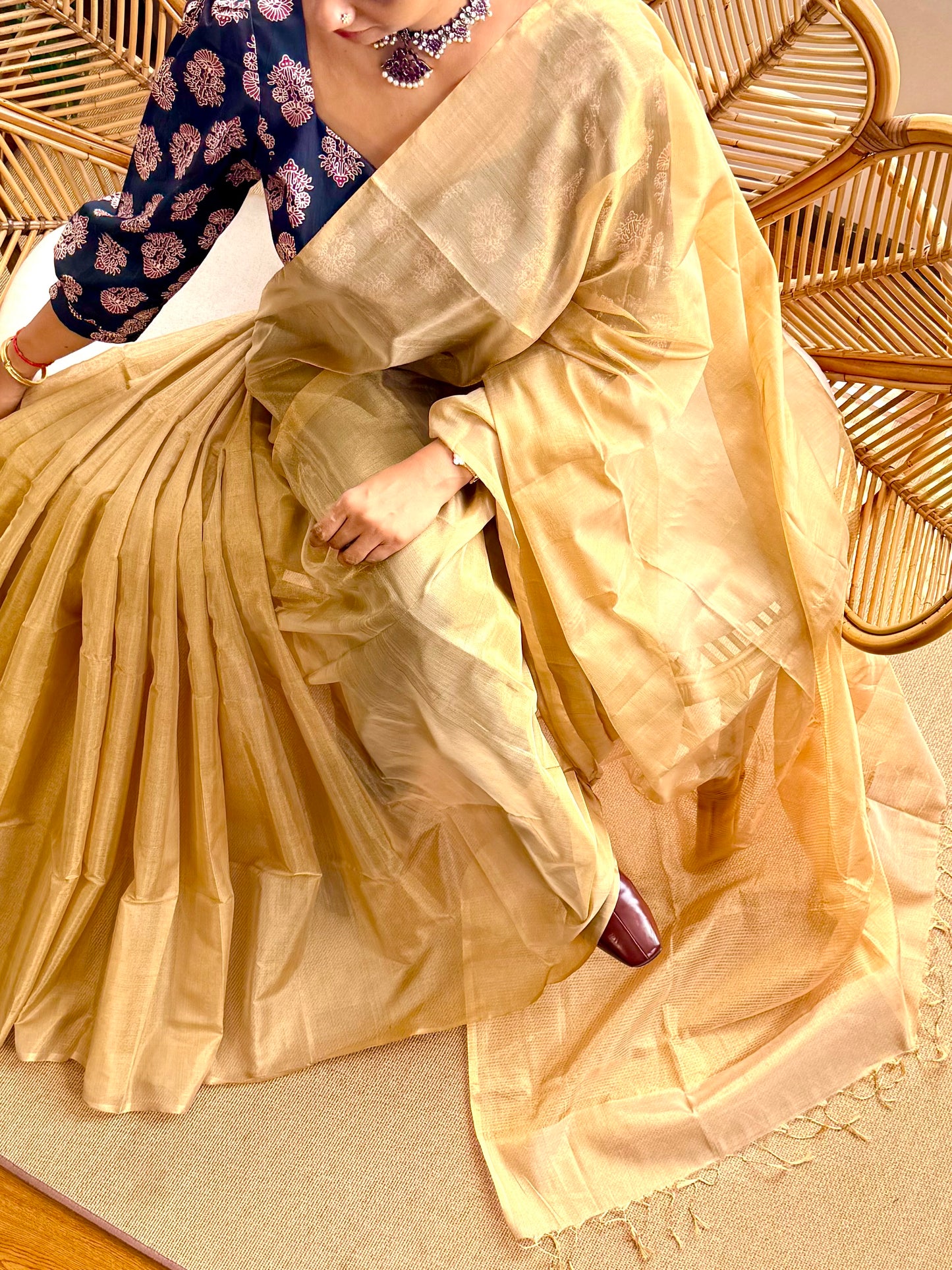Pure Handloom Maheswar Tissue Zari Silk saree
